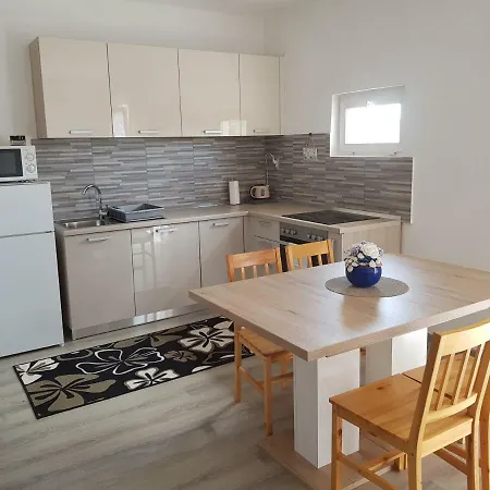 Apartman Mario * Jasenice (Zadar)